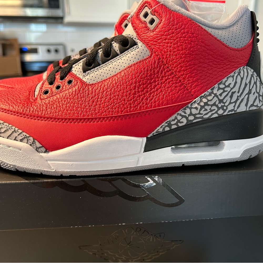 Brand new never worn Air Jordan’s size 11